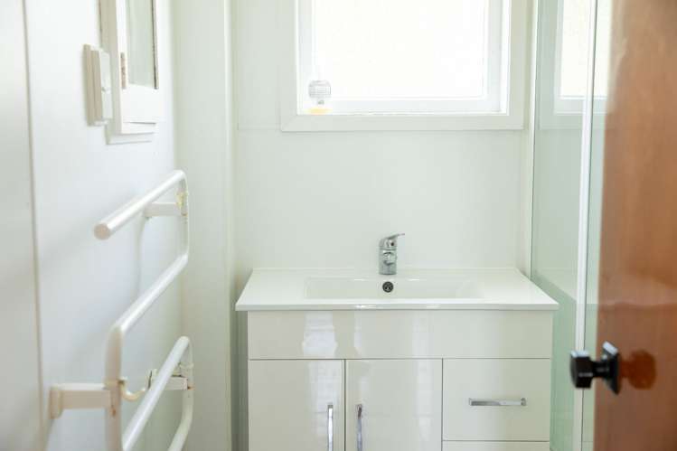 39 Hillary Crescent Belmont_6