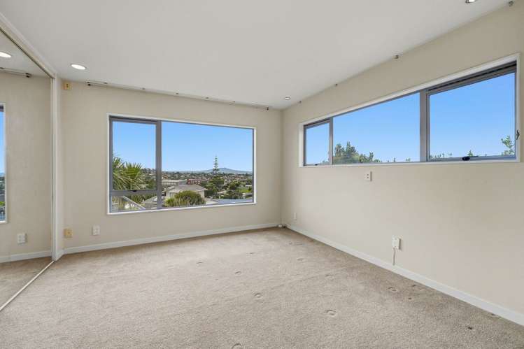 2/75A Target Road Totara Vale_32