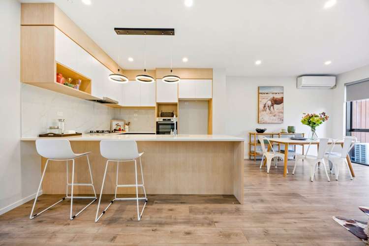 6 Te Rorea Lane Mt Roskill_6