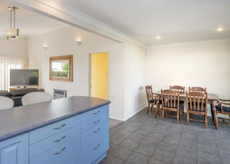 8 Sylvan Avenue Waikanae_6