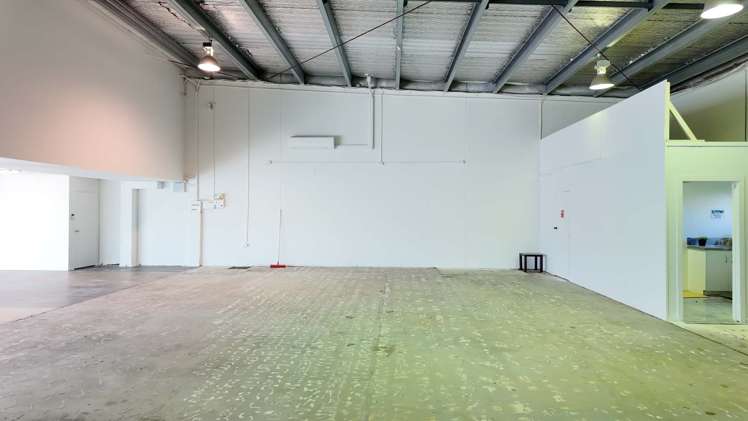 4/4 Freeman Way Manukau_6