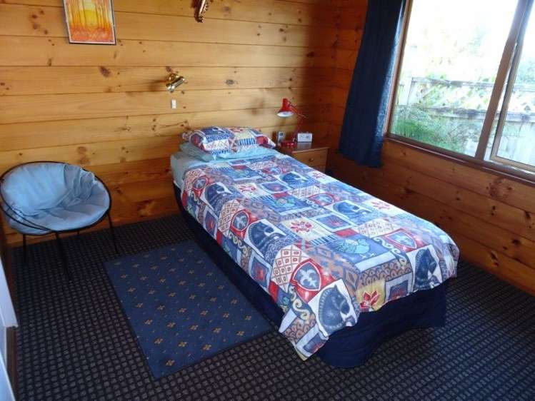 207 Grafton Road Thames_16