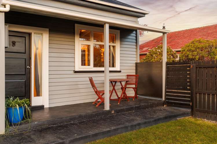 97 Wildberry Street Woolston_22