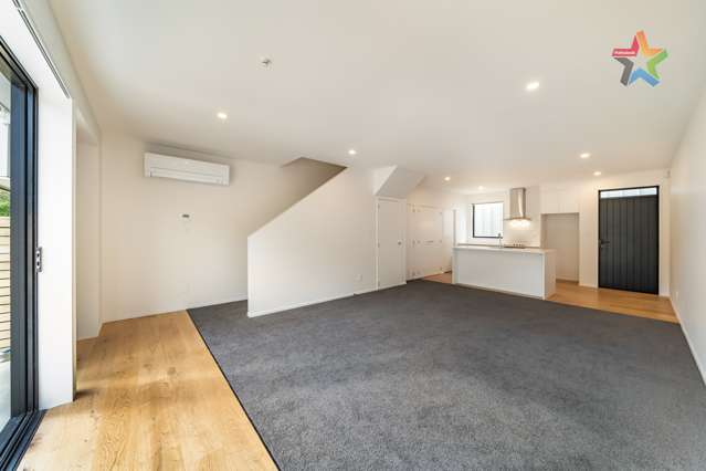 2/71 Raukawa Street Stokes Valley_1