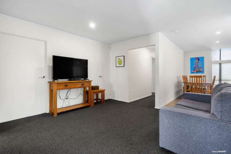 99 Everglade Drive Totara Heights_7