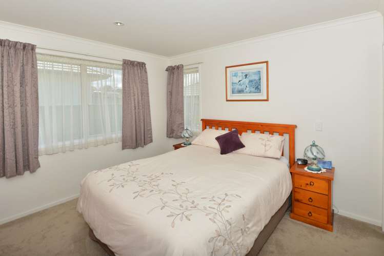 15 Rolling Stone Rise Tikipunga_5