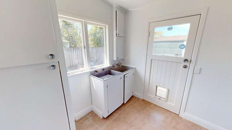 21 Godwin Crescent College Estate_8