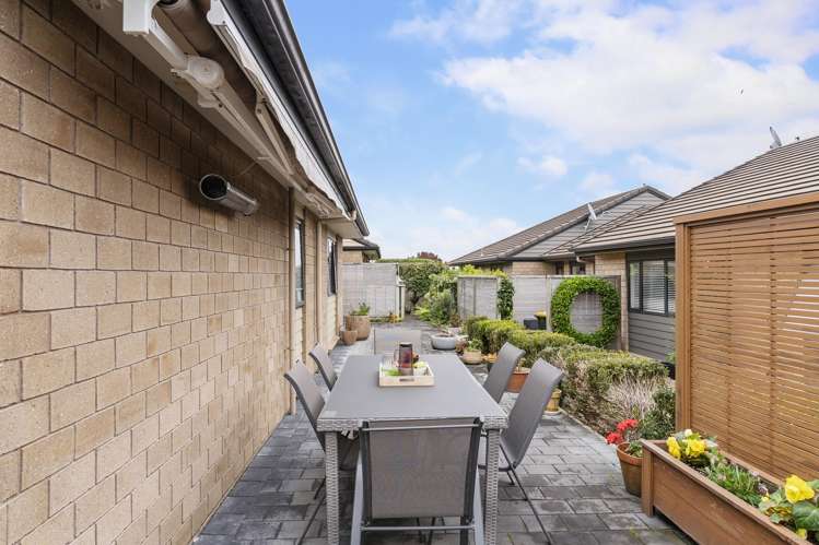 58 Royalle Mews Botany Downs_2
