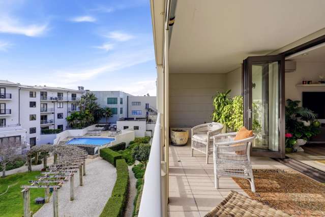 LUXE Lifestyle in the Heart of the Viaduct