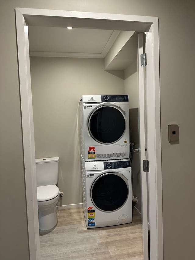 5/181 Knighton Road Hillcrest_2