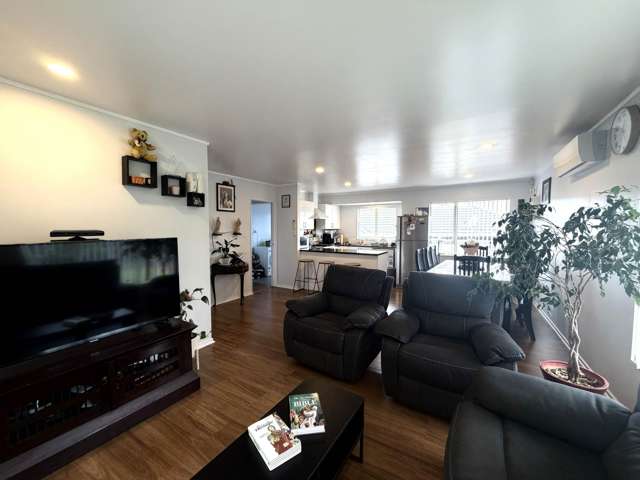 15 Cretian Crescent Henderson_2