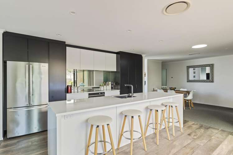 10 Mackillop Way Brooklands_18