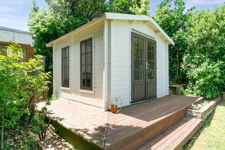 17 and 19 Benares Street Khandallah_29