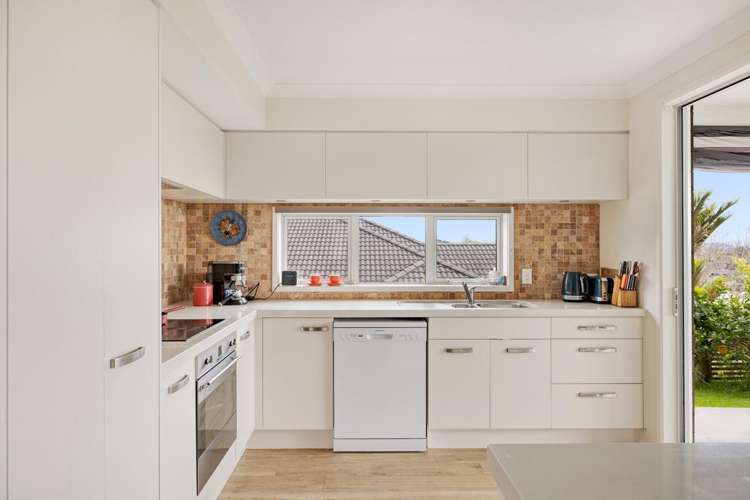 105 Rowesdale Drive Ohauiti_10