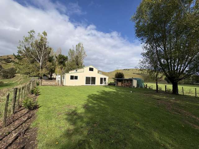 Barn /1179 Hinakura Road Martinborough_2