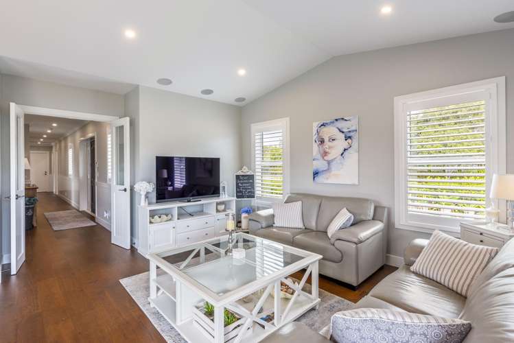 7 Lamont Place Waikanae_11