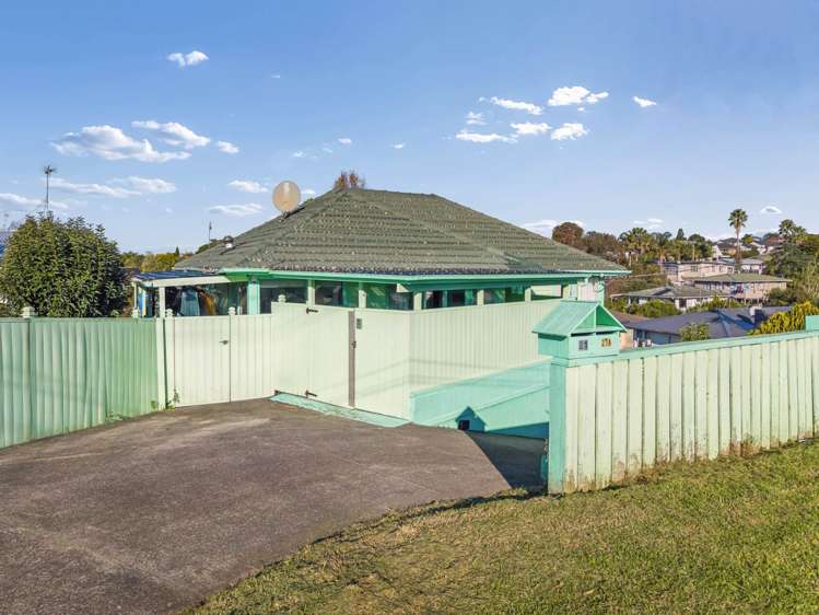 21 Kelwyn Road Kelston_23