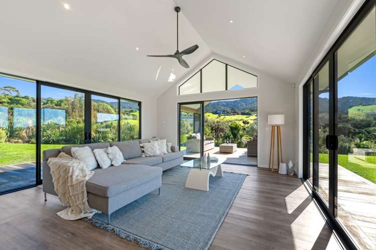 159 Robert Hastie Drive_4