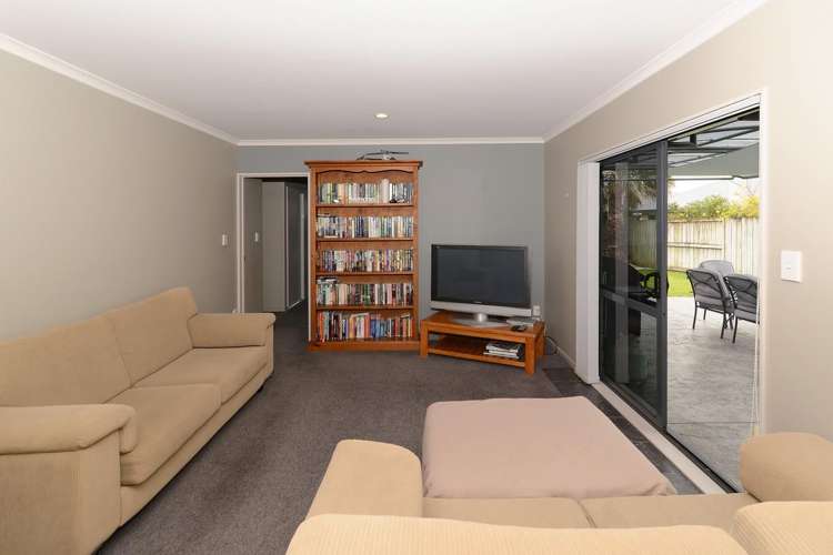 10 St James Drive 2750_11