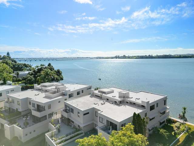 Sea Views and Sophistication