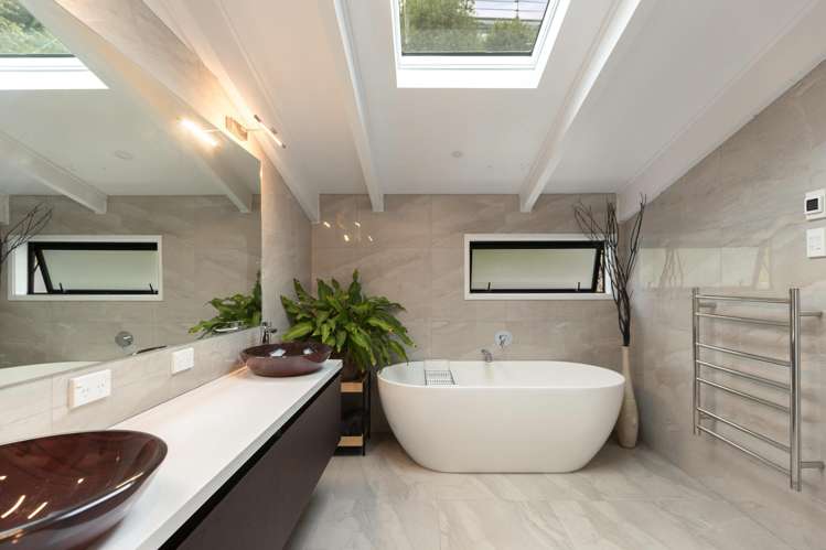 20 Greenstone Place Fernhill/Sunshine Bay_3