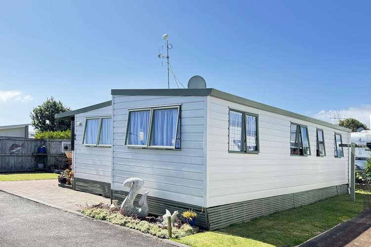 64/267 Parton Road Papamoa_8