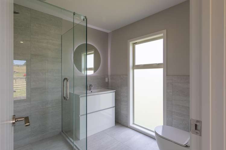 300 White Road Otane_16