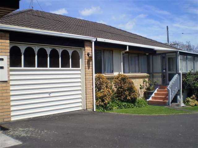 87a Smiths Road Matua_1