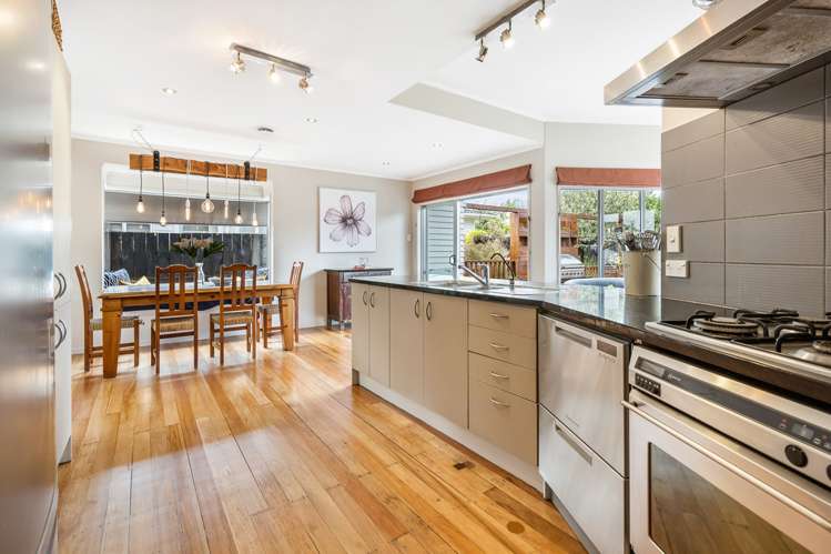 4 Studfall Street Pakuranga Heights_10