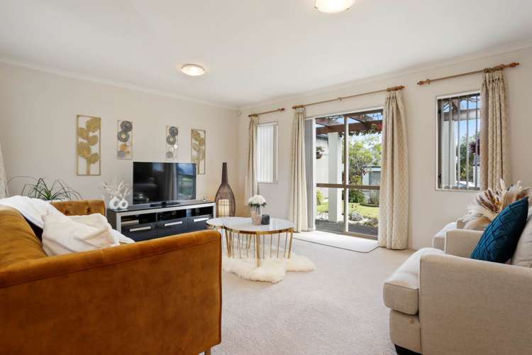 16 Temuka Gardens Blockhouse Bay_5