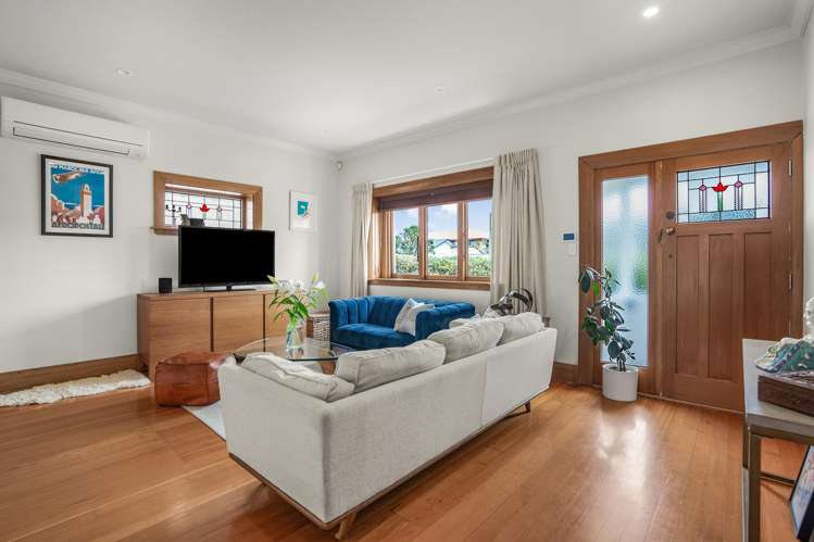 4 Collins Street Petone_5