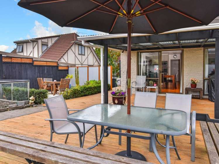 7 Idesia Place Totara Heights_9