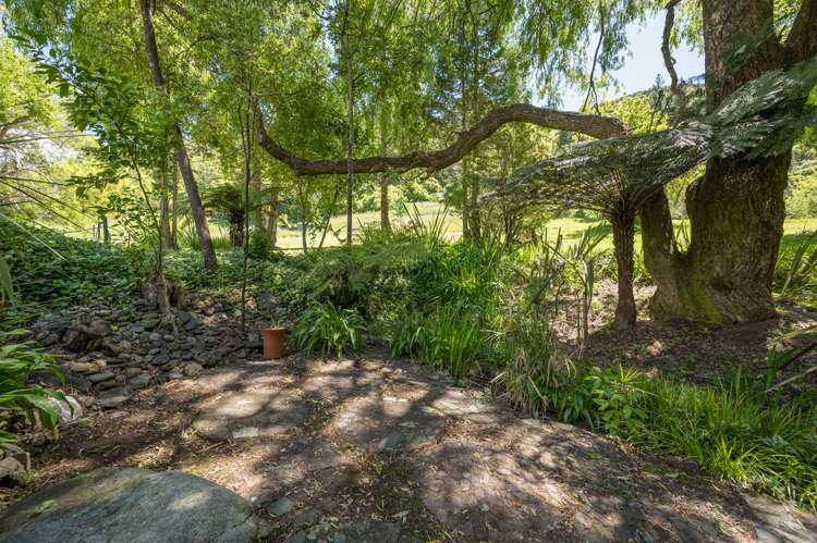 102 Lud Valley Road Hira_32