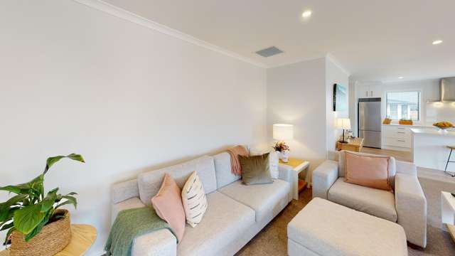 6 *Corsica Court 10930_3