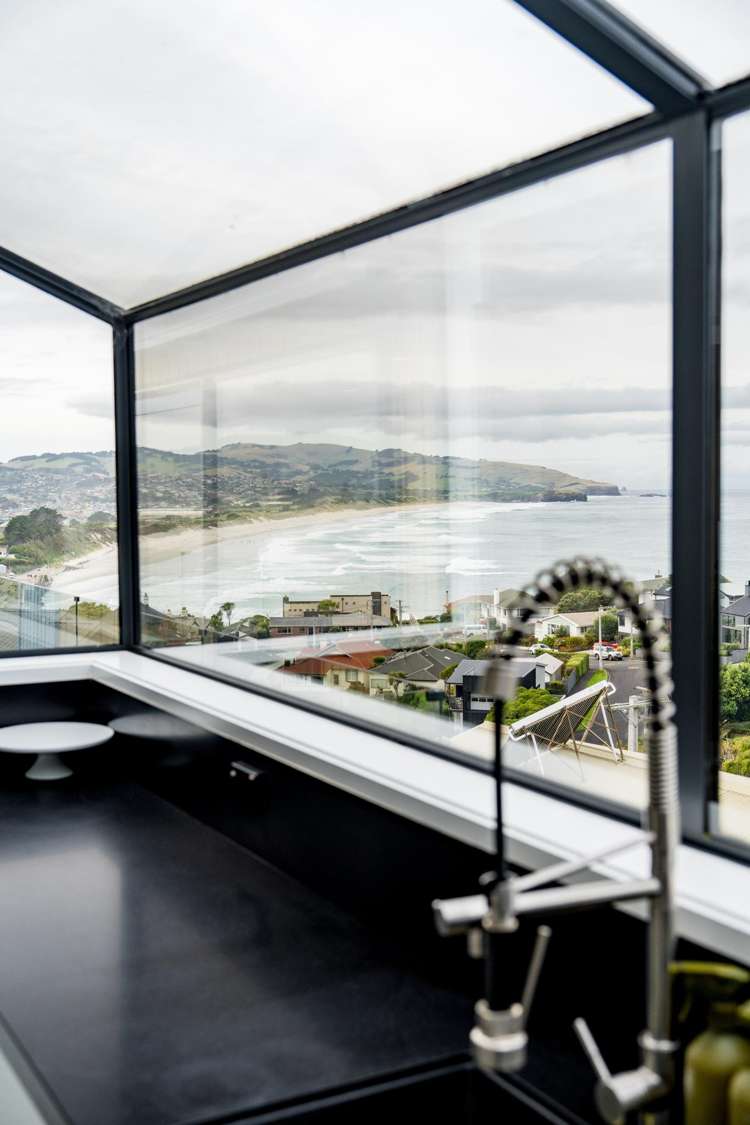 66 Cliffs Road St Clair_12
