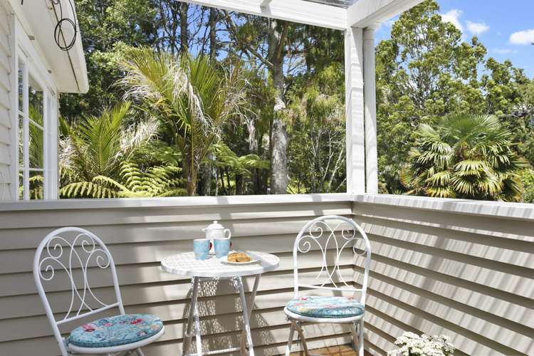 1 Grovelands Way Titirangi_15