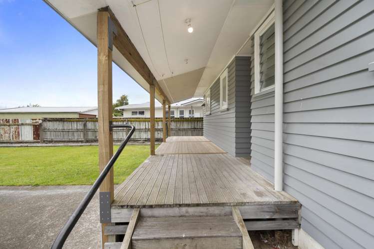 3 Somerset Crescent Highbury_21