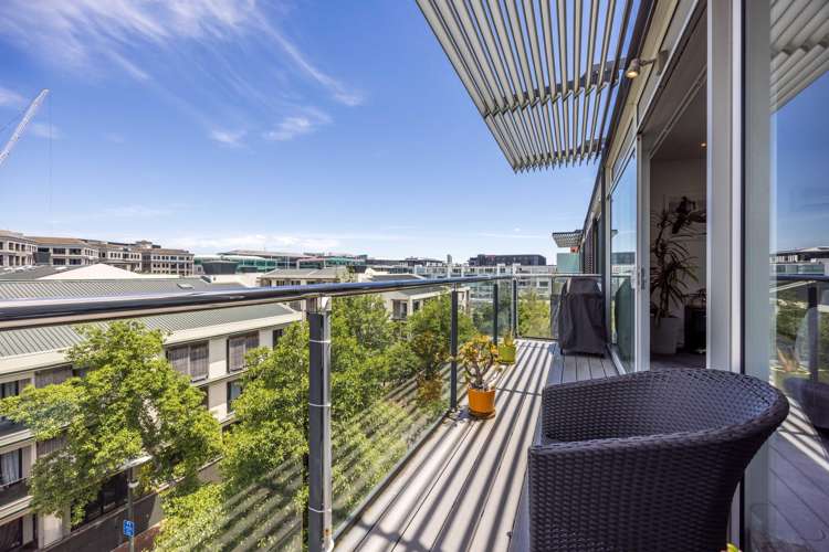 501/125 Customs Street West_1