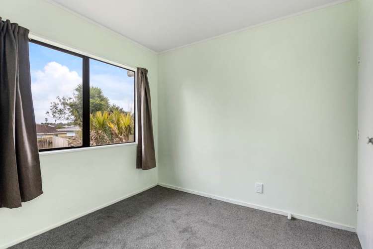 2/32 Maplesden Drive Clendon Park_10