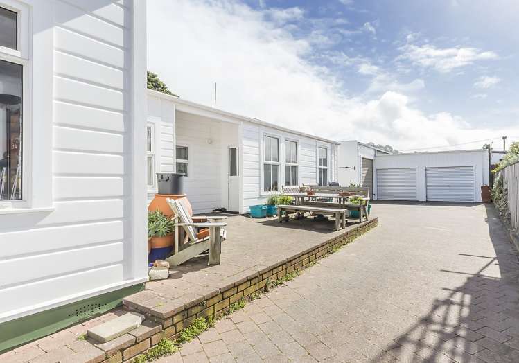 118 Lyall Parade Lyall Bay_2