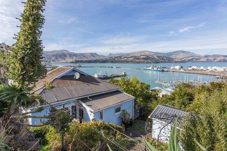 11 Cunningham Terrace Lyttelton_0