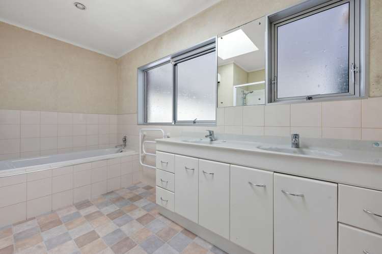 196a Logan Road Buckland_19