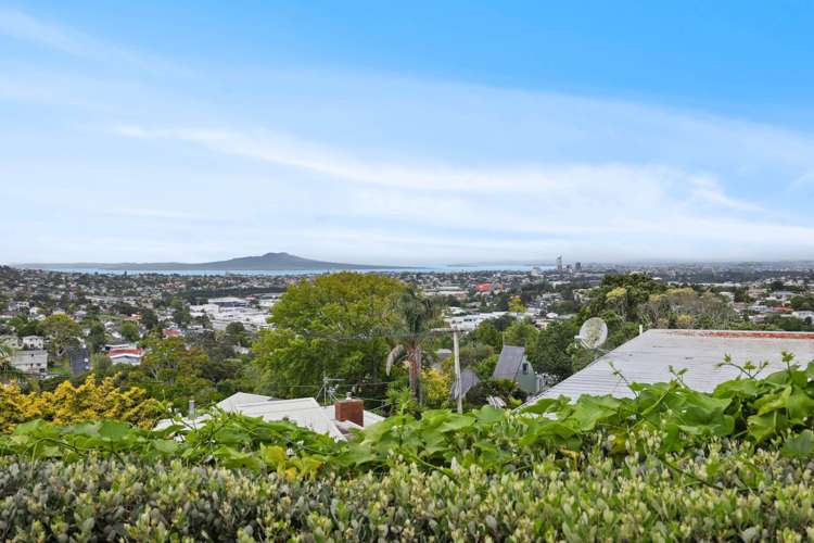 21 Sunset Road Totara Vale_2