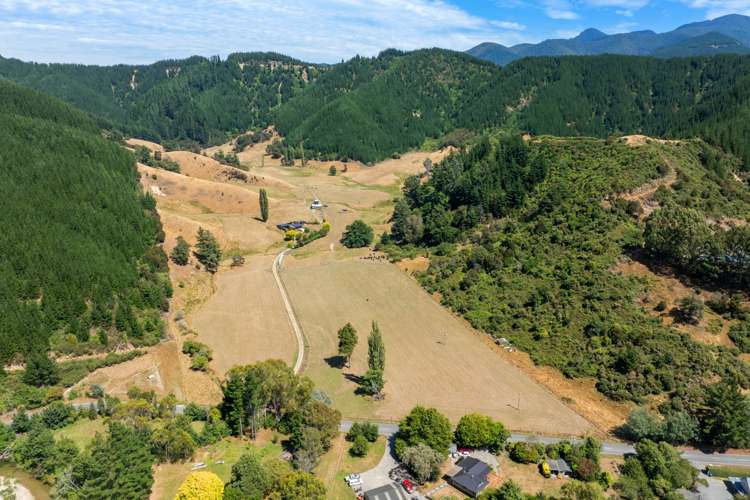 407 Onamalutu Road Wairau Valley_36