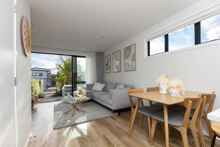 10 Tokai Place Glen Eden_7