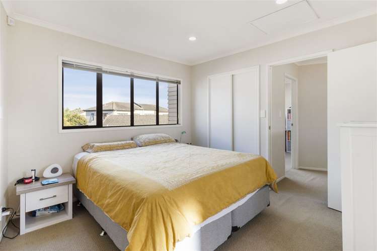 7 Skip Lane East Tamaki_12