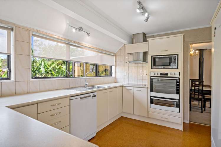 12 Nadine Place Mangere Bridge_8