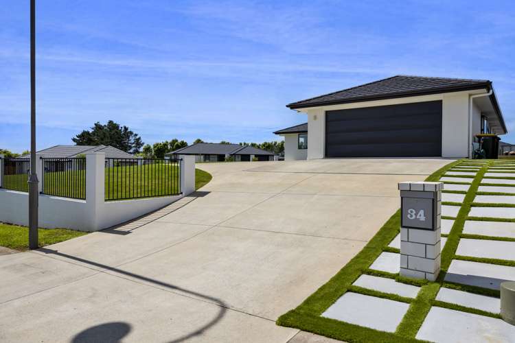 34 Honeyfield Drive Whalers Gate_9