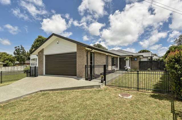 42 Preston Avenue Mount Albert_1