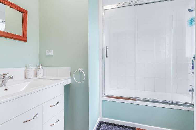 25 Bretton Terrace Hillcrest_13